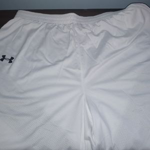 Under Armour Shorts - White/Forrest Green - XL